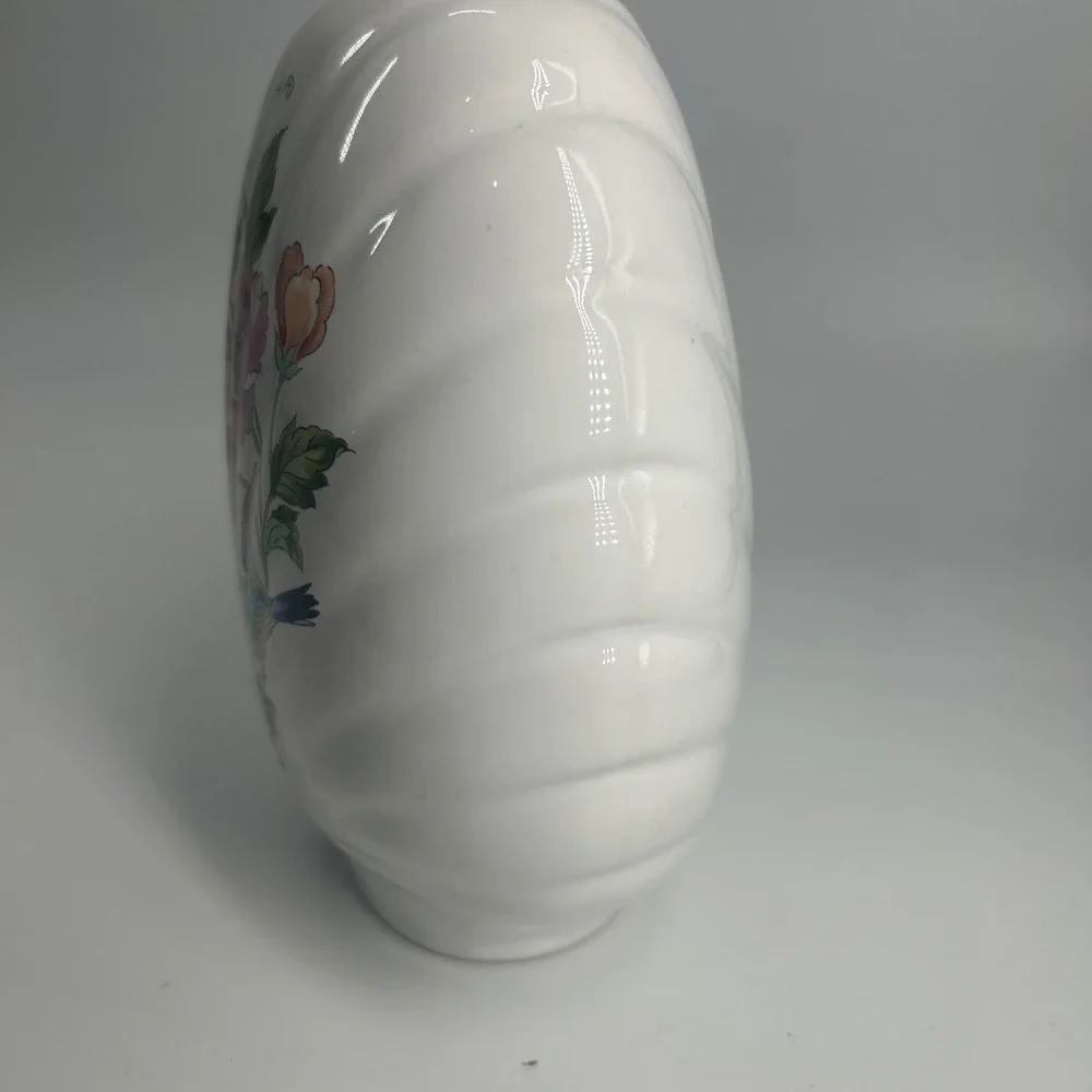 Vintage clam shell design Floral Bird Vase Japan  Gold Trim Accent‎ DecoR spring